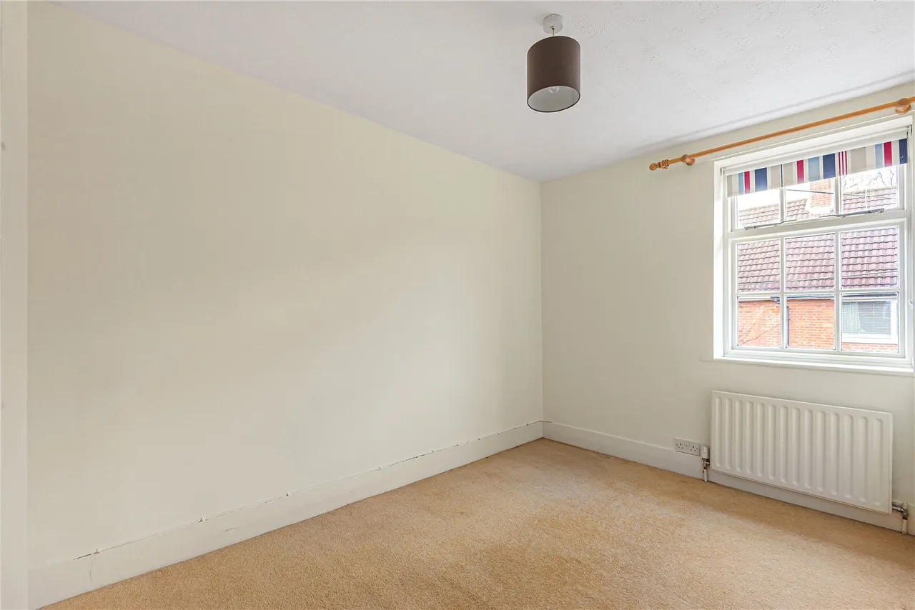 Madeline Road, Petersfield, GU31, photo 13