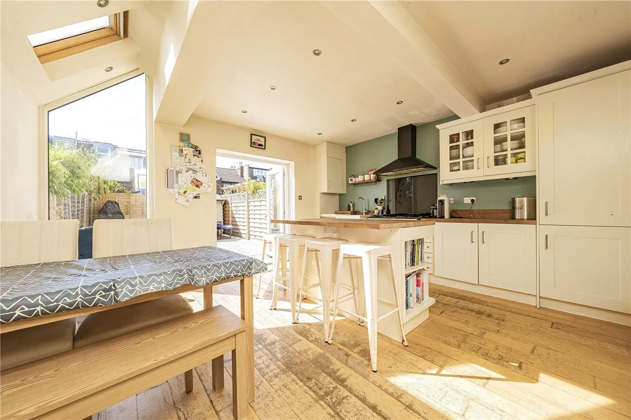 Percy Road, Isleworth, TW7, photo 2