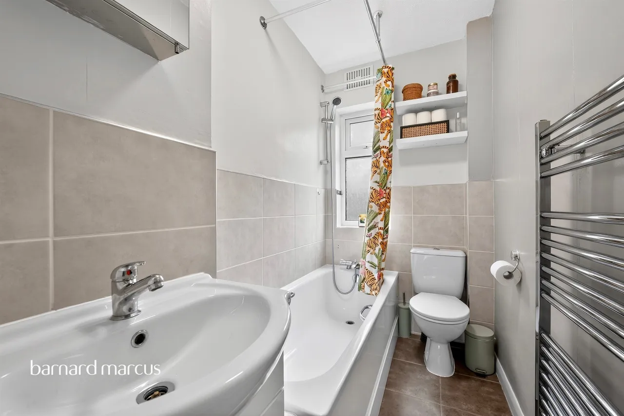 Marlborough Road, Feltham, TW13, photo 7