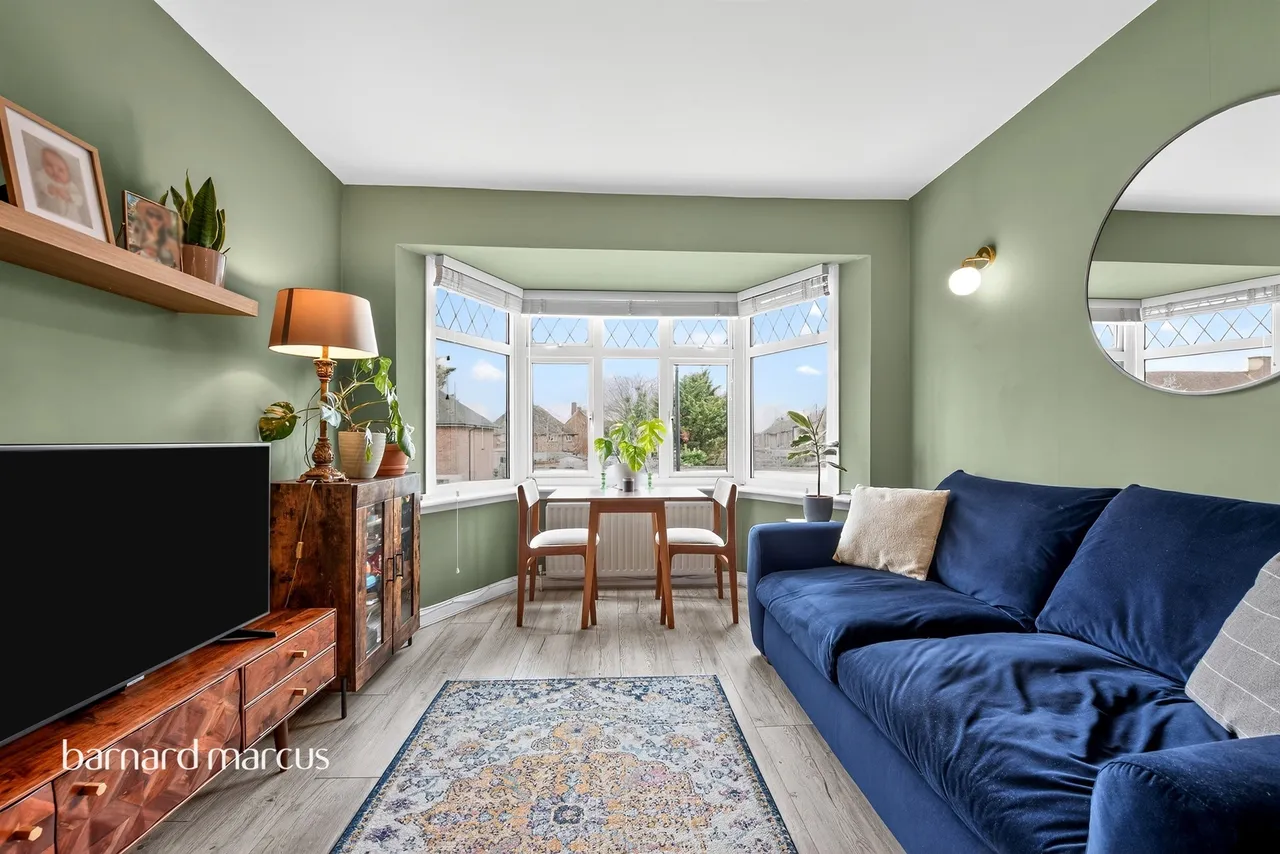 Marlborough Road, Feltham, TW13, photo 2
