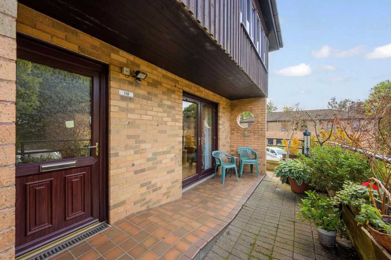 Hillcrest Avenue, Cumbernauld, G67 1ES, photo 2