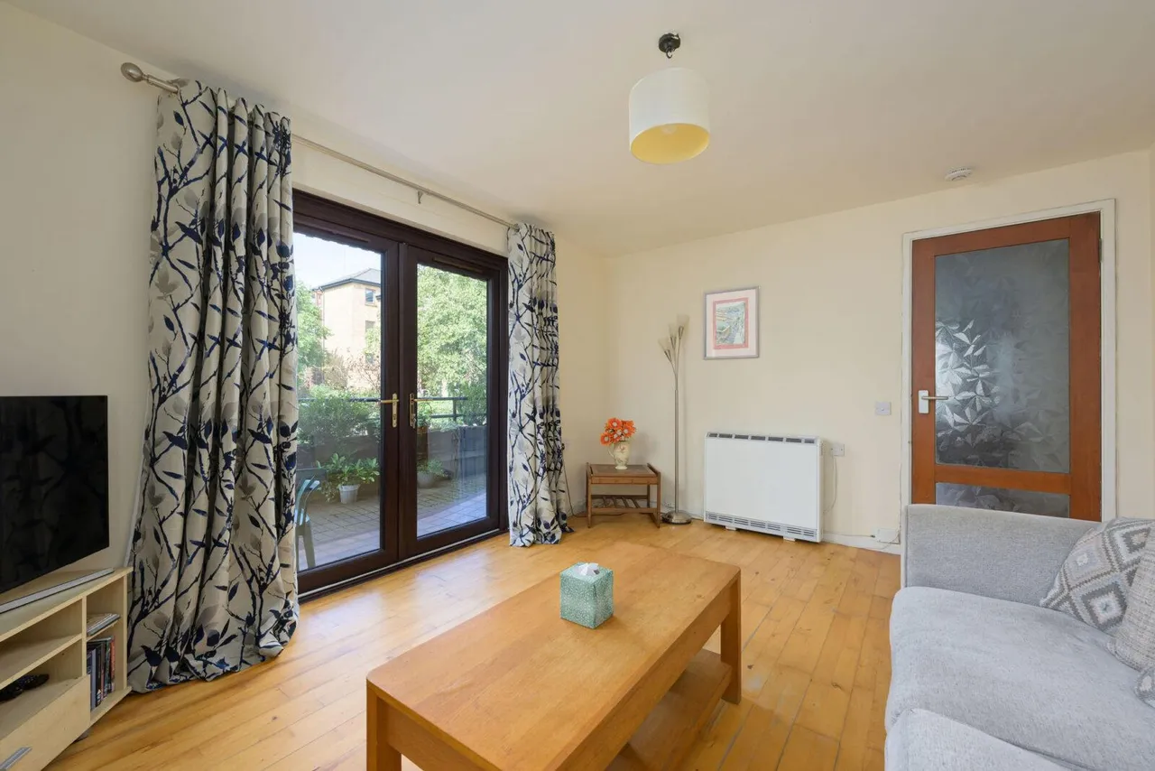 Hillcrest Avenue, Cumbernauld, G67 1ES, photo 5