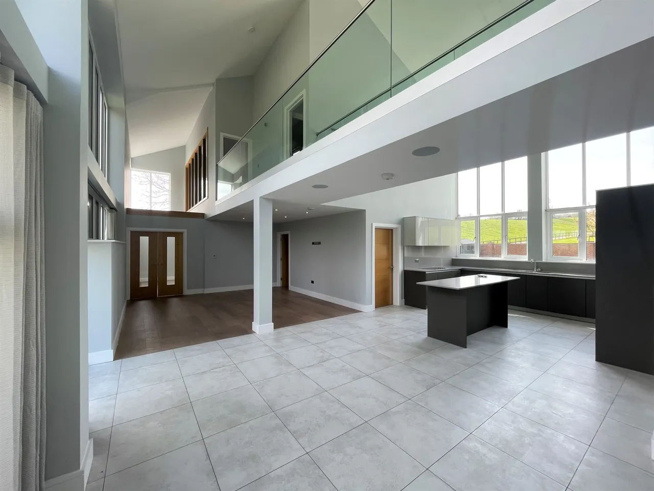 River Barn, Tutsham Farm, ME15, photo 2