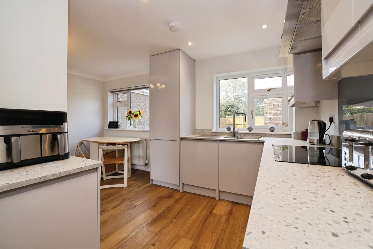 Heron Close, Calne, photo 5