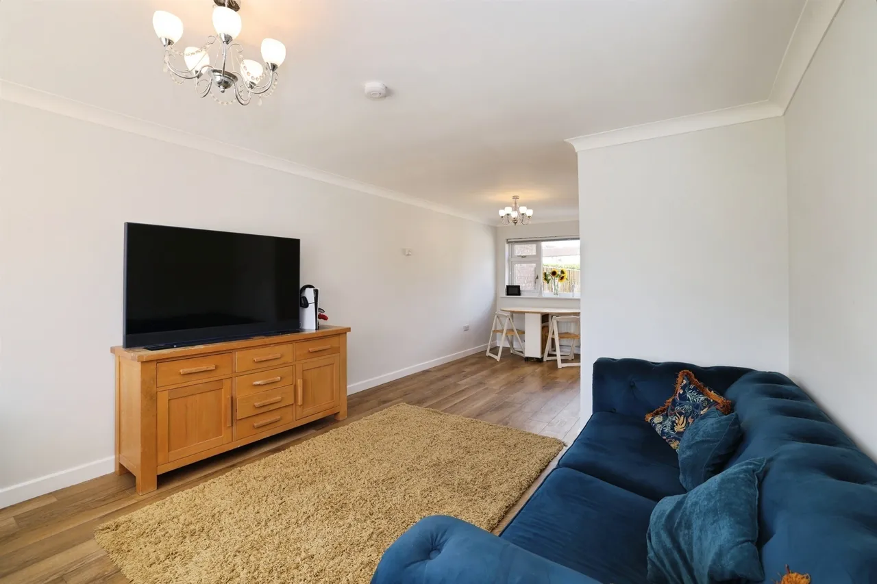 Heron Close, Calne, photo 3