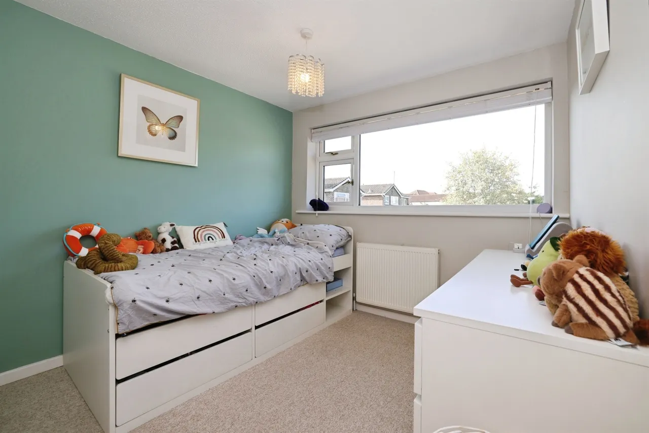 Heron Close, Calne, photo 8