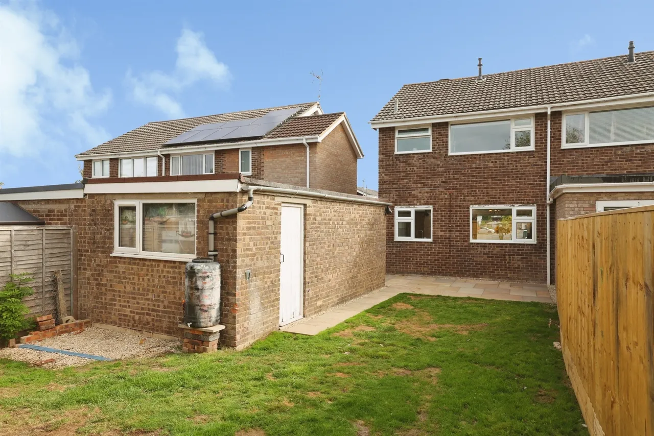Heron Close, Calne, photo 11