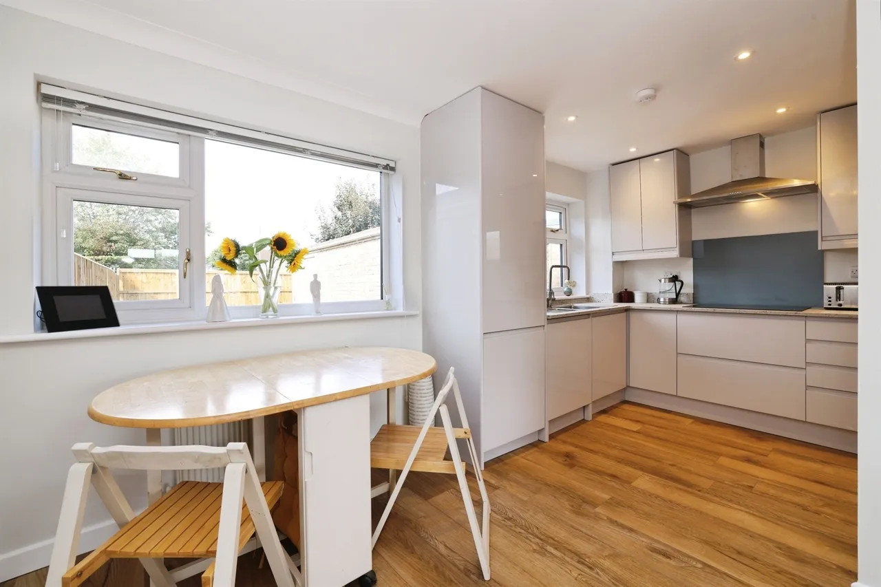 Heron Close, Calne, photo 6