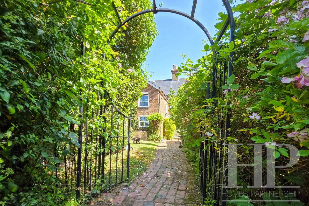 Ifield Road, Crawley, RH11, photo 7