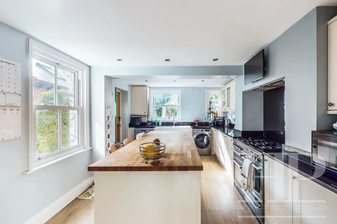 Ifield Road, Crawley, RH11, photo 2