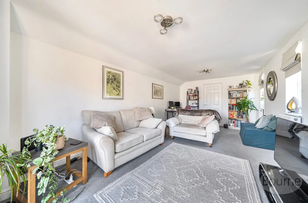 School Lane, Petersfield, GU32, photo 2