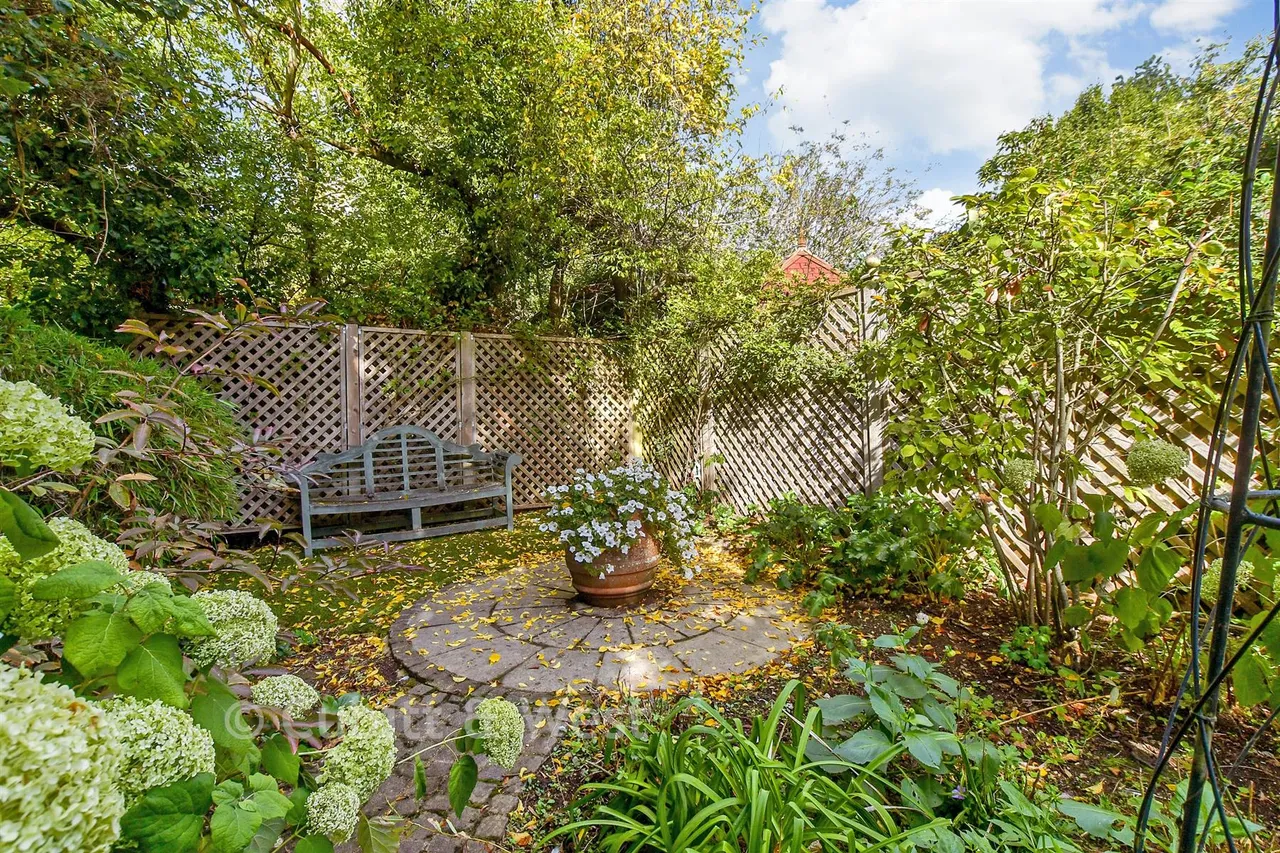 Mount Pleasant, Arundel, BN18, photo 21