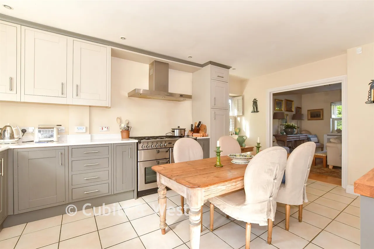 Mount Pleasant, Arundel, BN18, photo 4