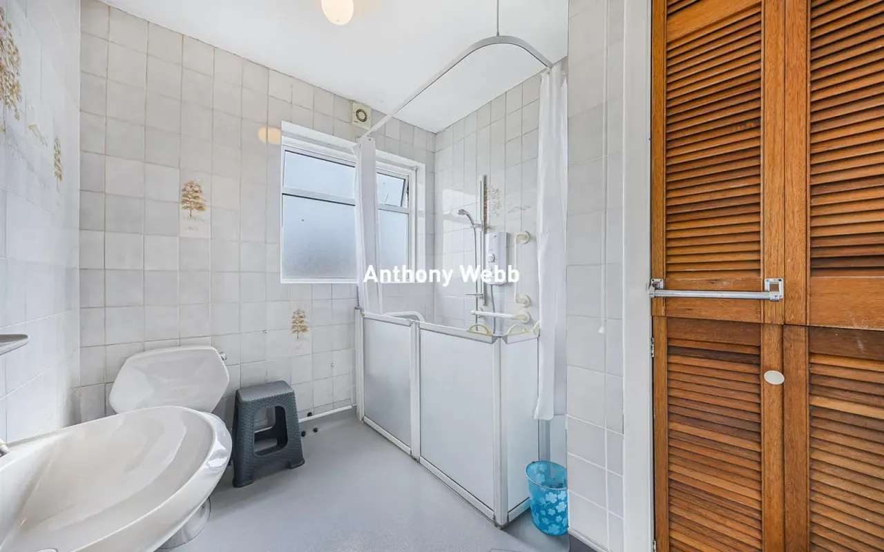 Hedge Lane, Palmers Green, N13, photo 11
