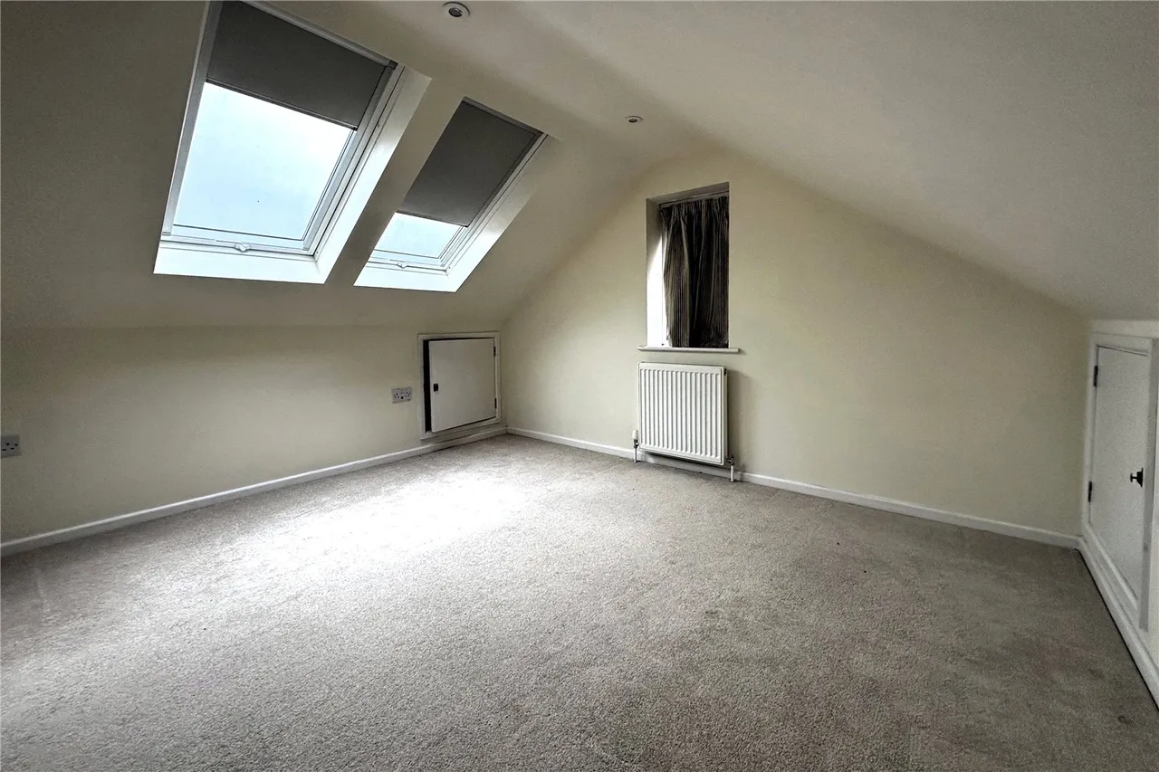 Hamesmoor Road, Mytchett, Surrey, GU16 6JB, photo 16
