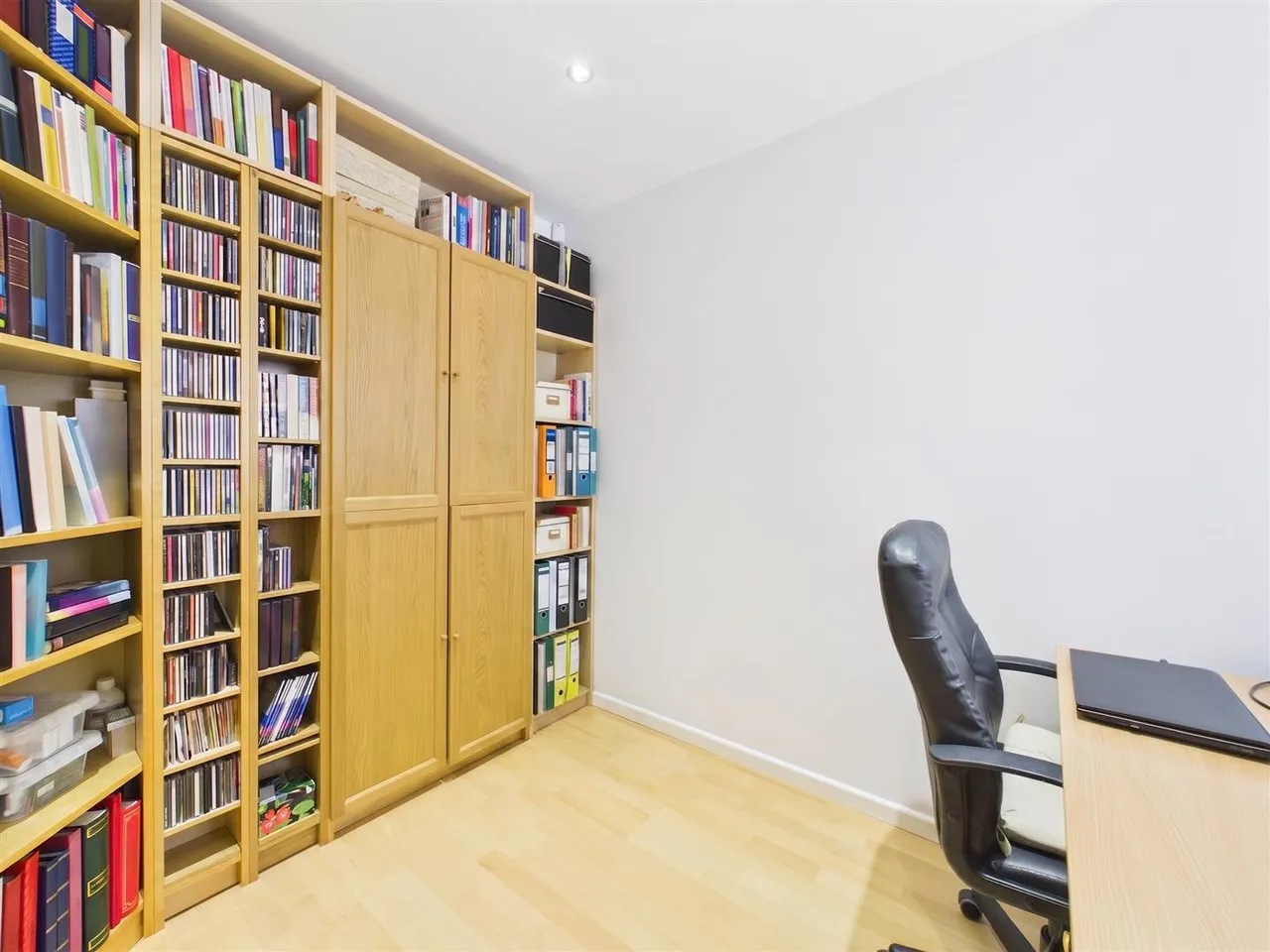 Pavilion Way, Ruislip, HA4 9JP, photo 13