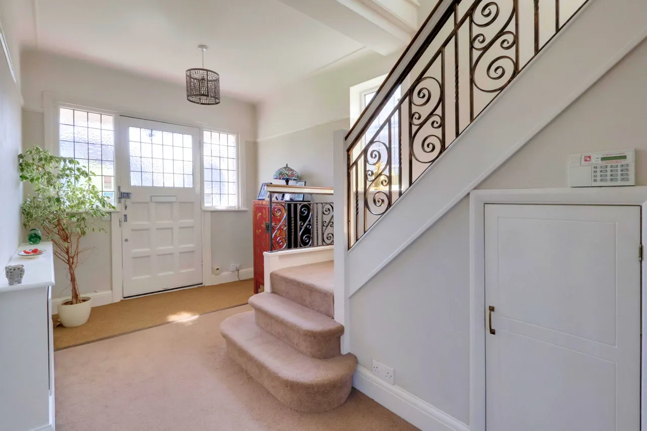 Barnfield Avenue, Croydon, Croydon, CR0 8SF, photo 2