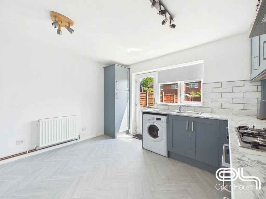 Coronation Road, Stafford, ST16, photo 6