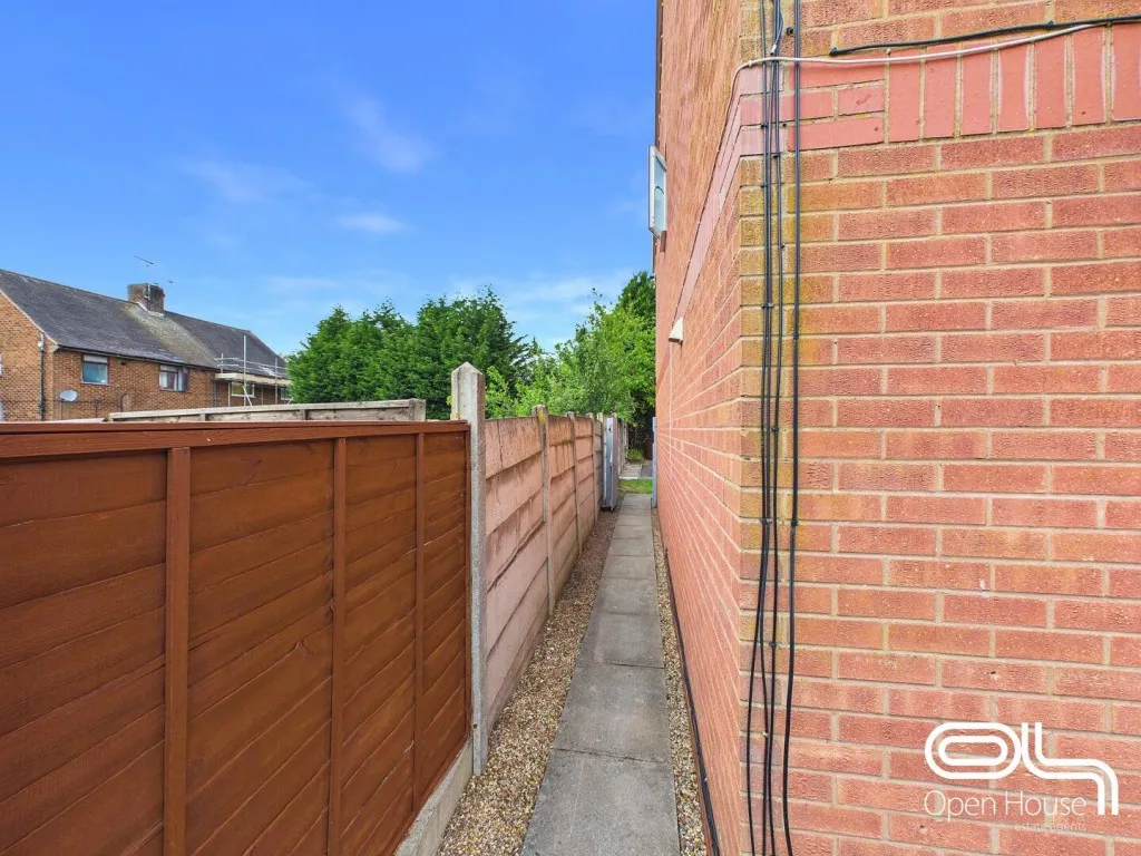 Coronation Road, Stafford, ST16, photo 15
