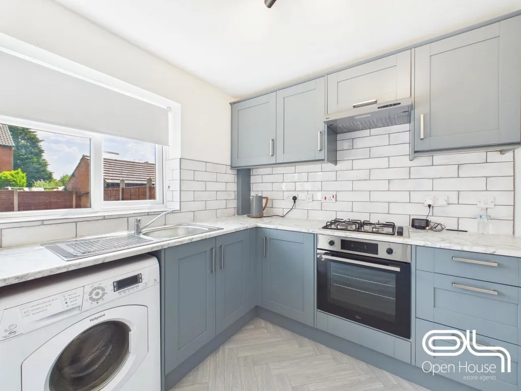 Coronation Road, Stafford, ST16, photo 2