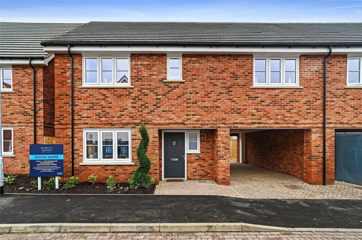 4 bed house for sale, with 4 bedrooms in Great Chesterford, Nr Saffron Walden, CB10