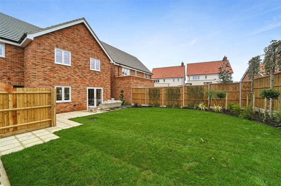 with 4 bedrooms in Great Chesterford, Nr Saffron Walden, CB10, photo 18