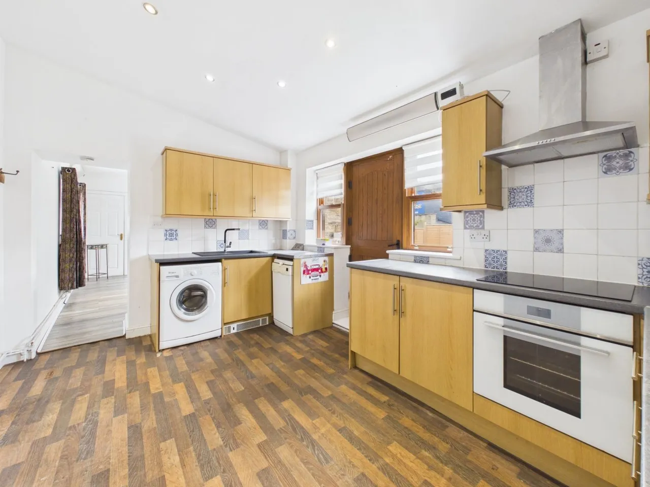 White Lee Road, Batley, WF17, photo 9