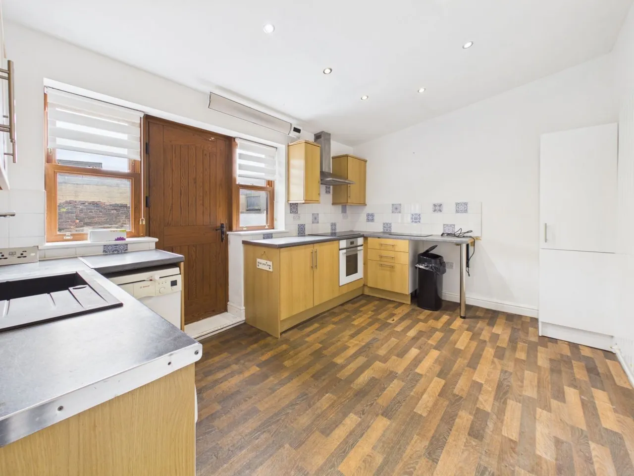 White Lee Road, Batley, WF17, photo 11