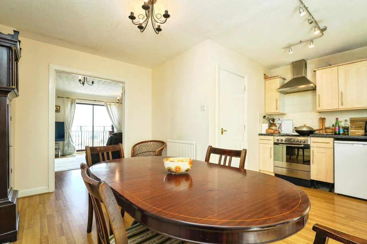 Weavers Close, Dursley, GL11, photo 7
