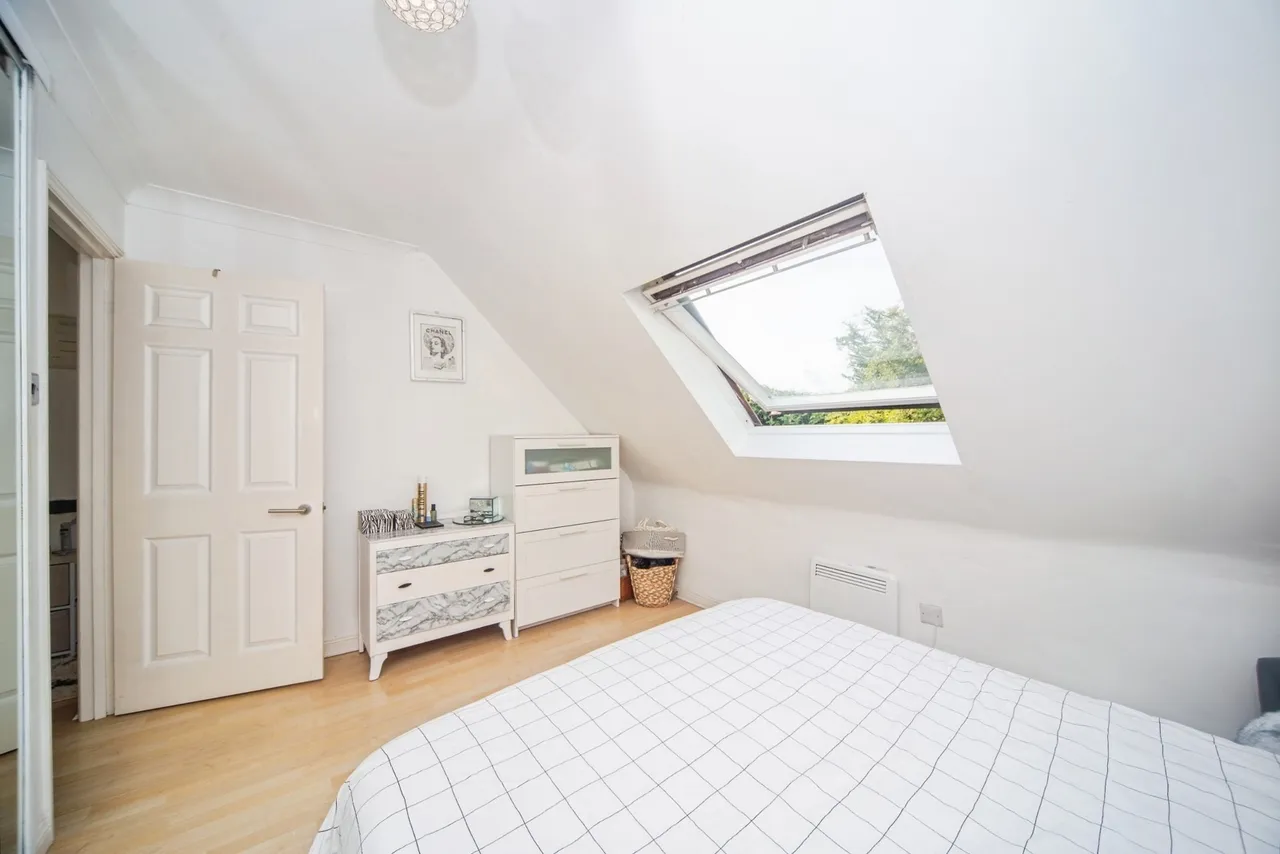 Bassett Crescent West, Southampton, SO16, photo 8