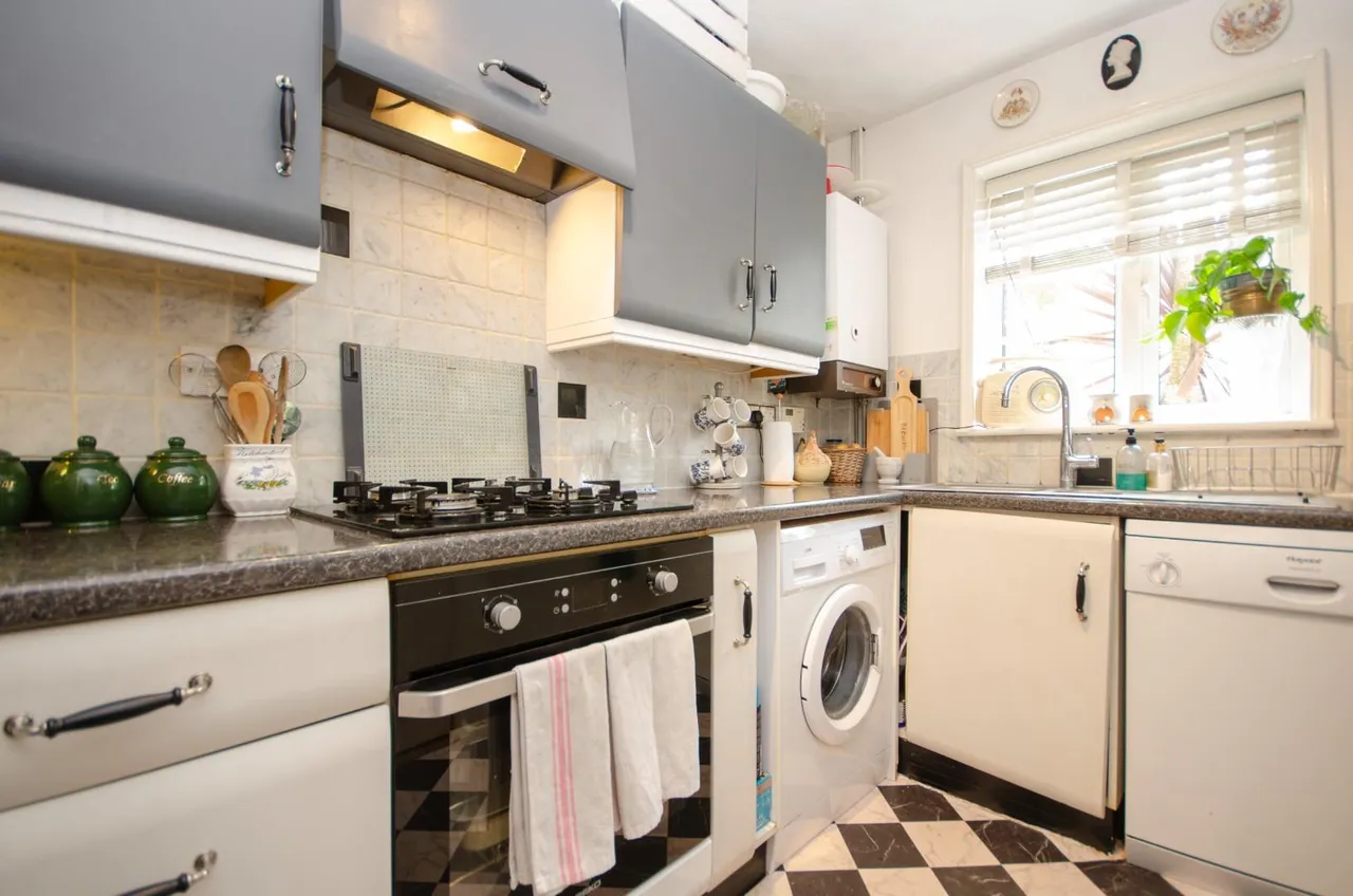 Taverner Close, Sholing, Southampton, Hampshire, SO19 0PX, photo 7