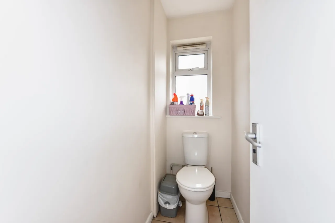 Woolford Close, photo 6