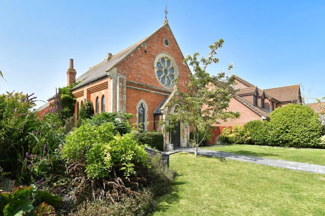 6 bed house for sale, Church Road, East Huntspill, TA9
