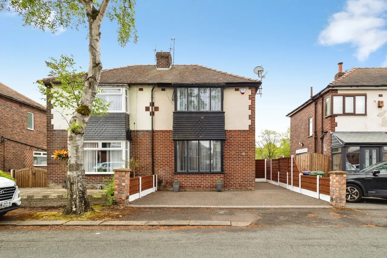 2 bed house for sale — Marina Avenue, Denton, Manchester, Greater Manchester, M34