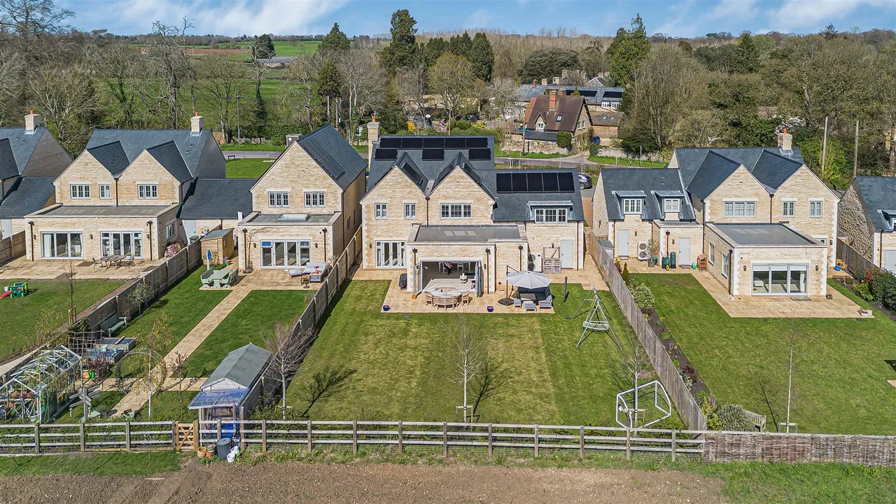 Townend, Steeple Aston, photo 12