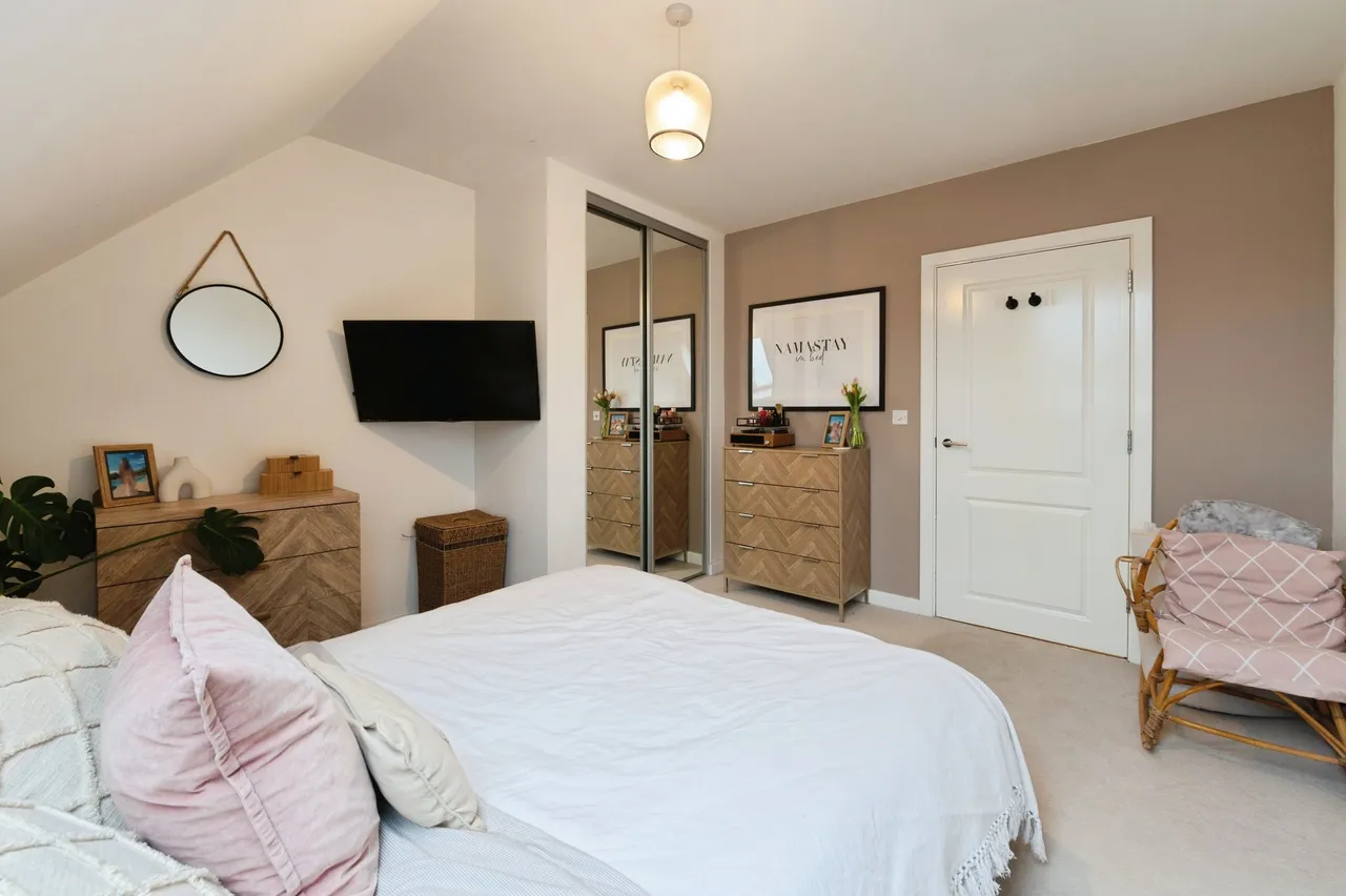 Whittle Drive, Hornchurch, RM12, photo 10