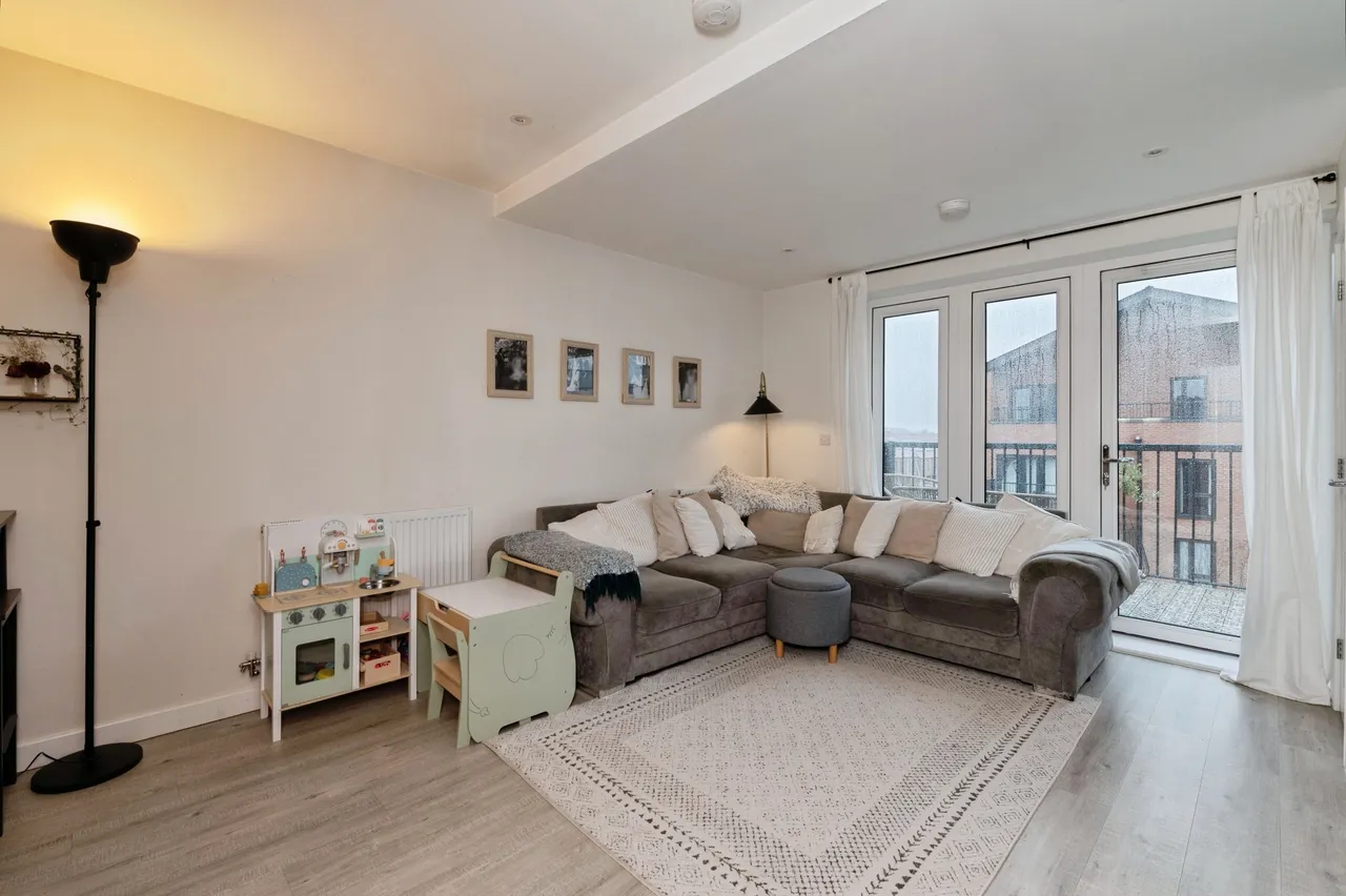 Whittle Drive, Hornchurch, RM12, photo 5