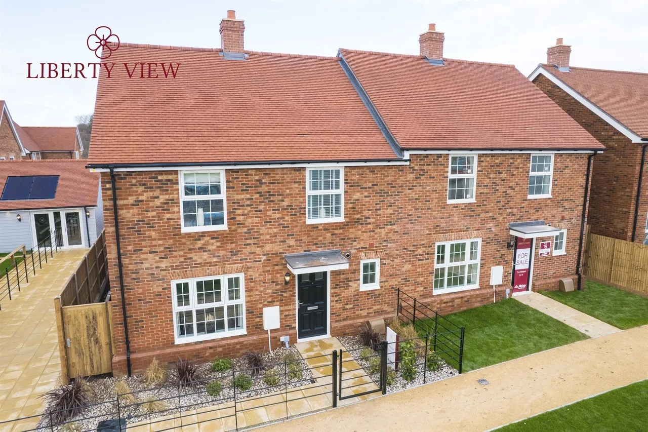 3 bed house for sale, Liberty View, Lenham, ME17