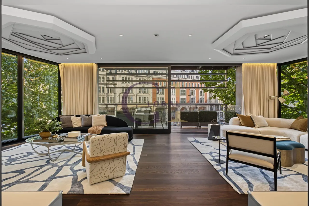 One Hyde Park, London, SW1X, photo 2