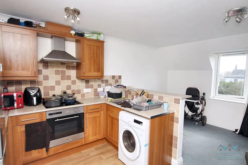 Lowther Road Charminster, Bournemouth BH8 8NG, photo 9
