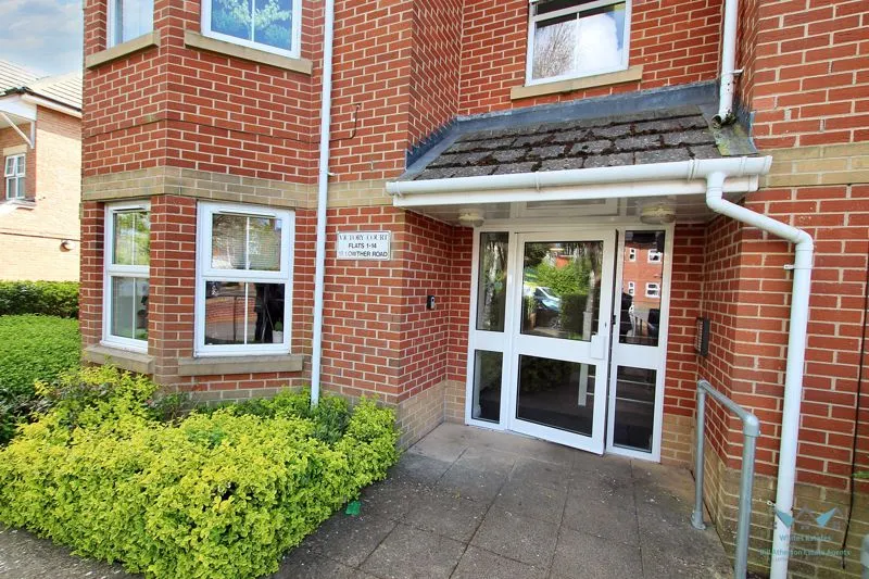 Lowther Road Charminster, Bournemouth BH8 8NG, photo 13