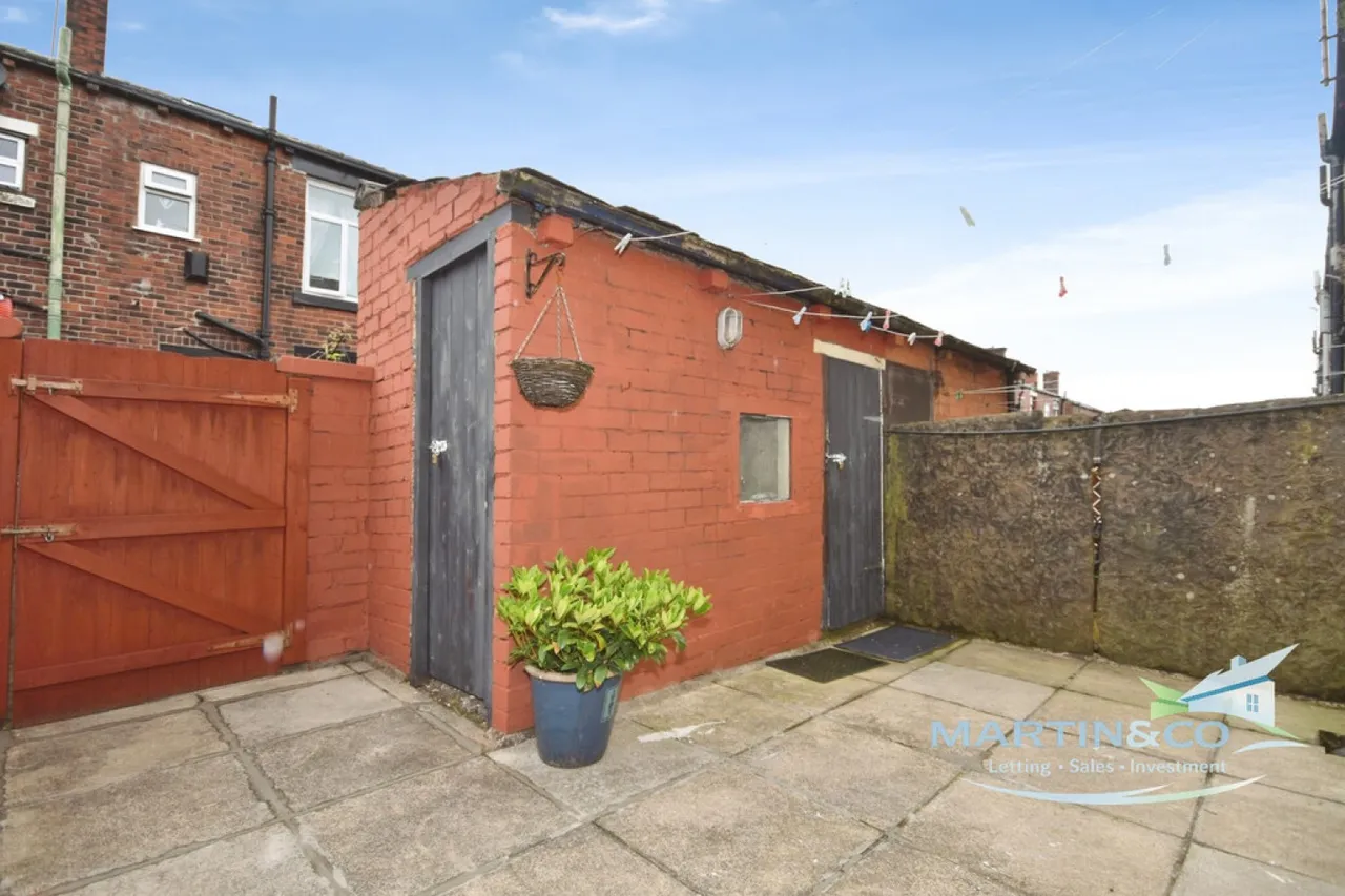 Maud Street, Syke, OL12, photo 9
