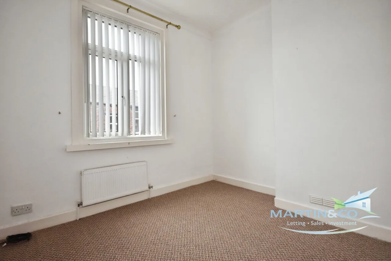 Maud Street, Syke, OL12, photo 7
