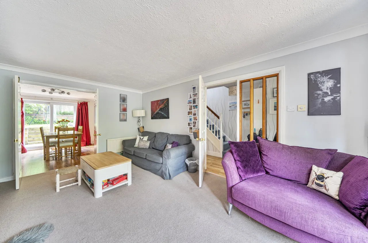 Finch Way, Burghfield Common, Reading, Berkshire, RG7 3XT, photo 4