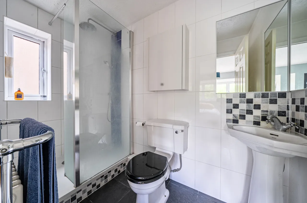 Finch Way, Burghfield Common, Reading, Berkshire, RG7 3XT, photo 17