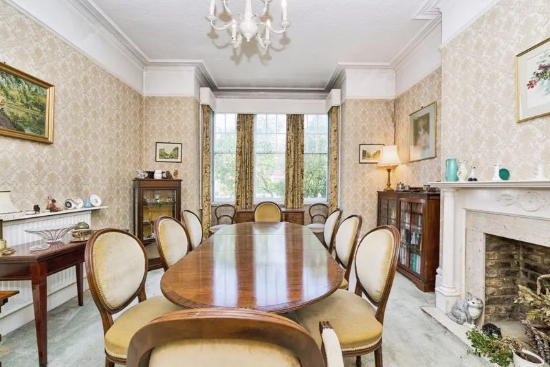 Denbigh Gardens, Richmond TW10 6EN, photo 8