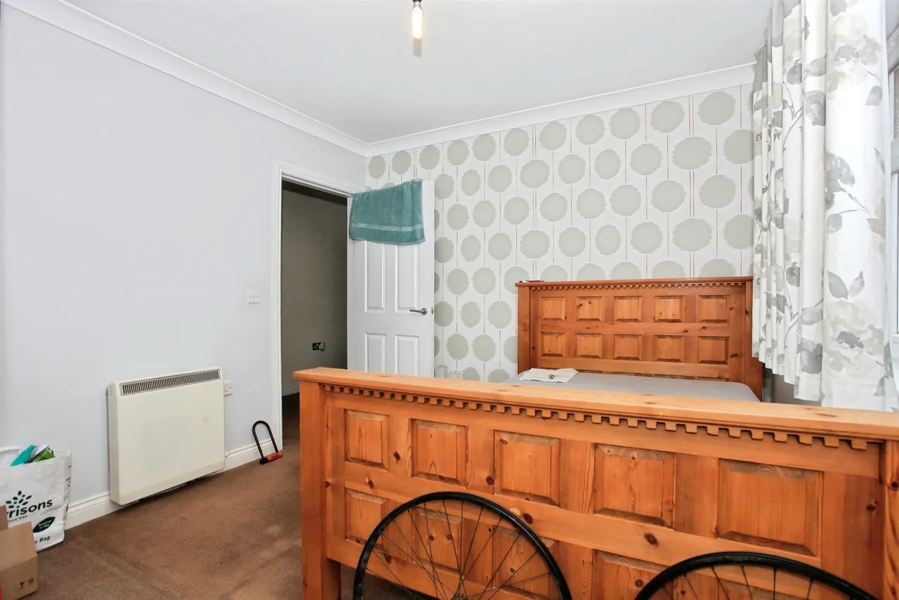 Fletton Avenue, Peterborough, photo 4