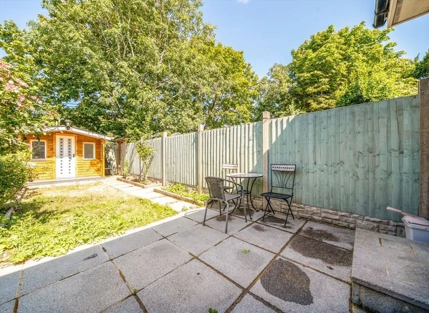 Brunel Close, Hounslow, TW5, photo 8