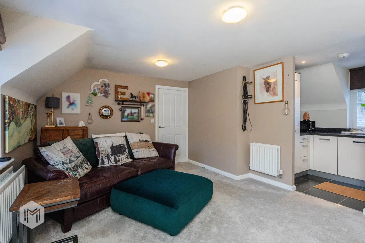 Temple Road, Bolton, BL1 8DN, photo 2