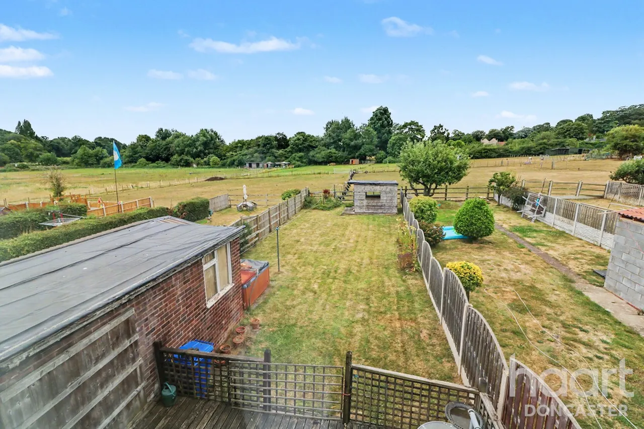 Walsham Drive, Cusworth, DN5, photo 14